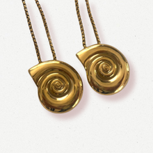 Load image into Gallery viewer, Gold Snail Necklace
