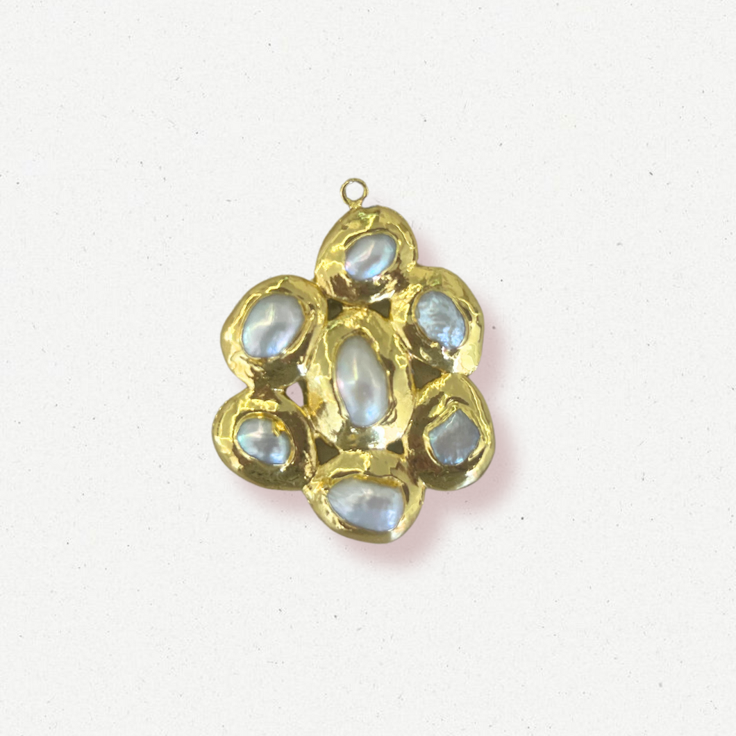 Gold Pearl Pendant